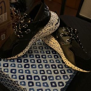 Brand new black& white Steve Madden suede and leather sneakers